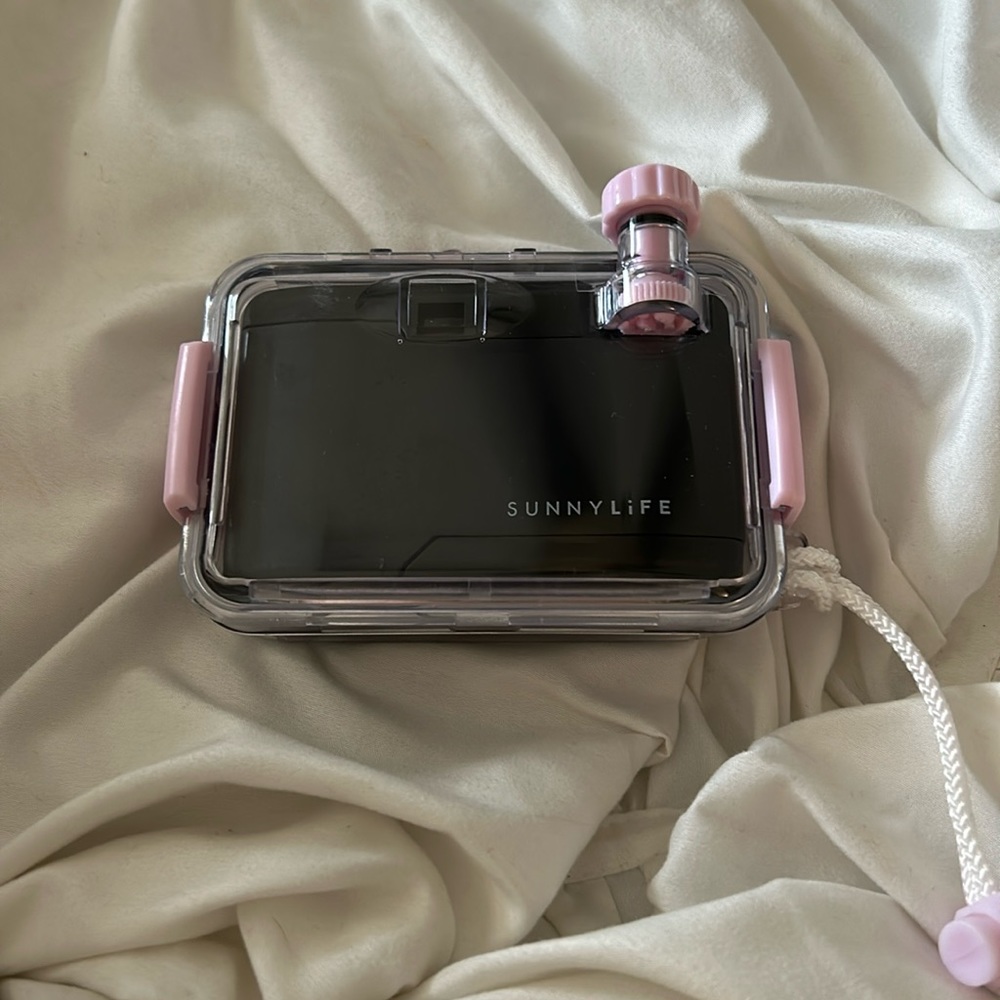 Underwater camera